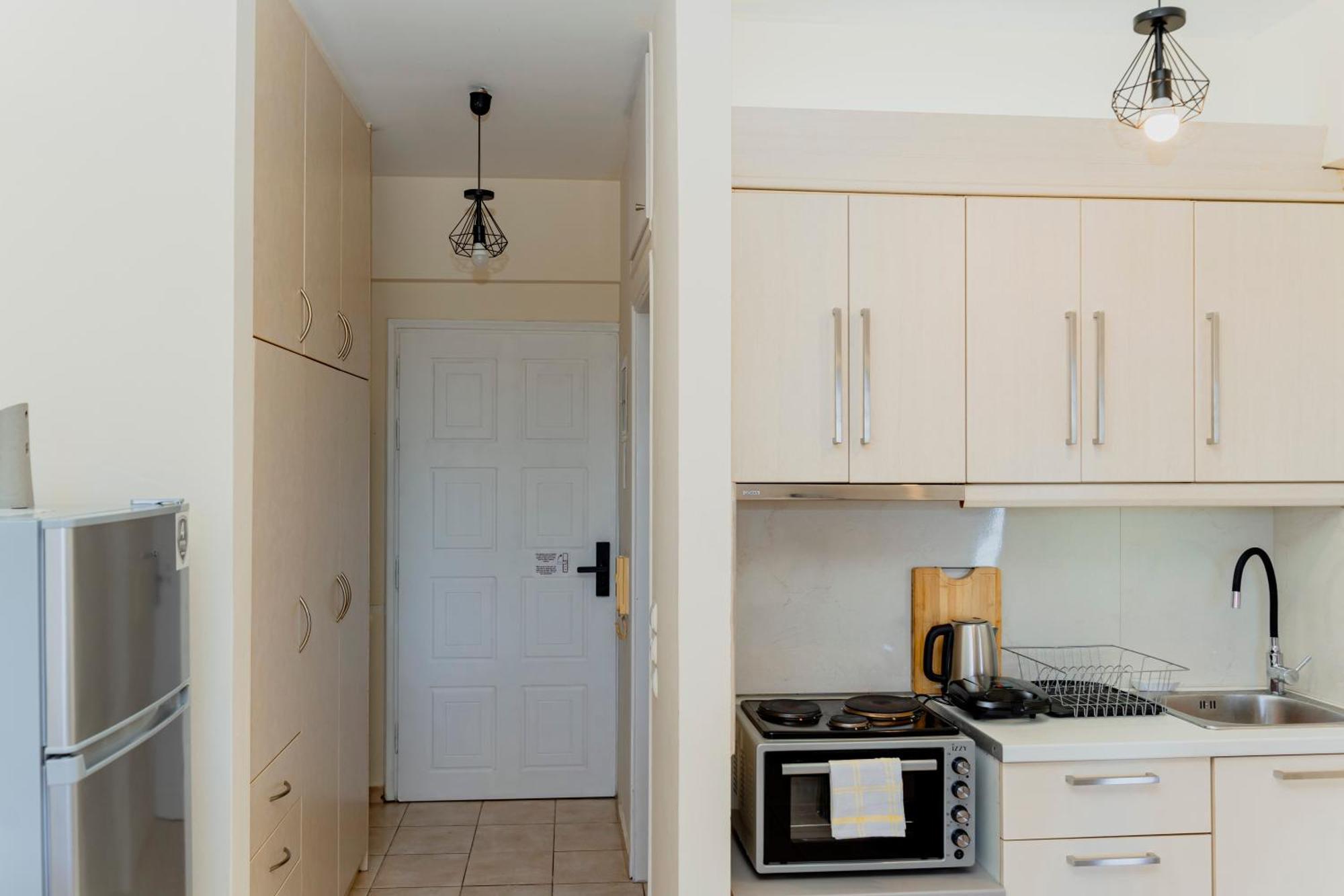 Cozy Nights Apartment Messini Bagian luar foto
